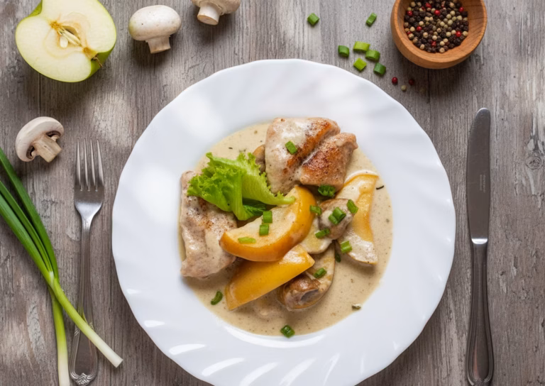 Сочное мясо свинины с яблочной ноткой и грибным ароматом