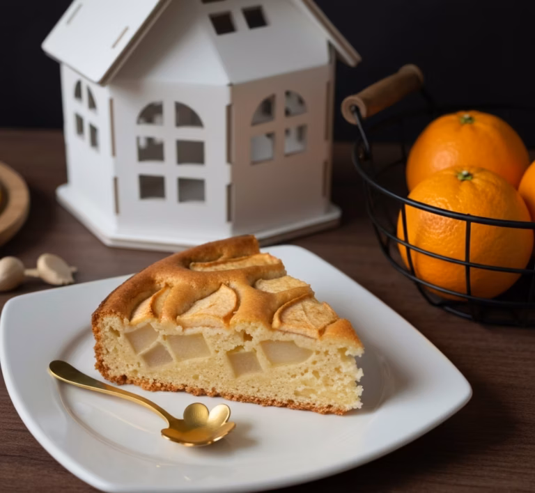 Сладкий пирог с грушами, изюмом и орехами